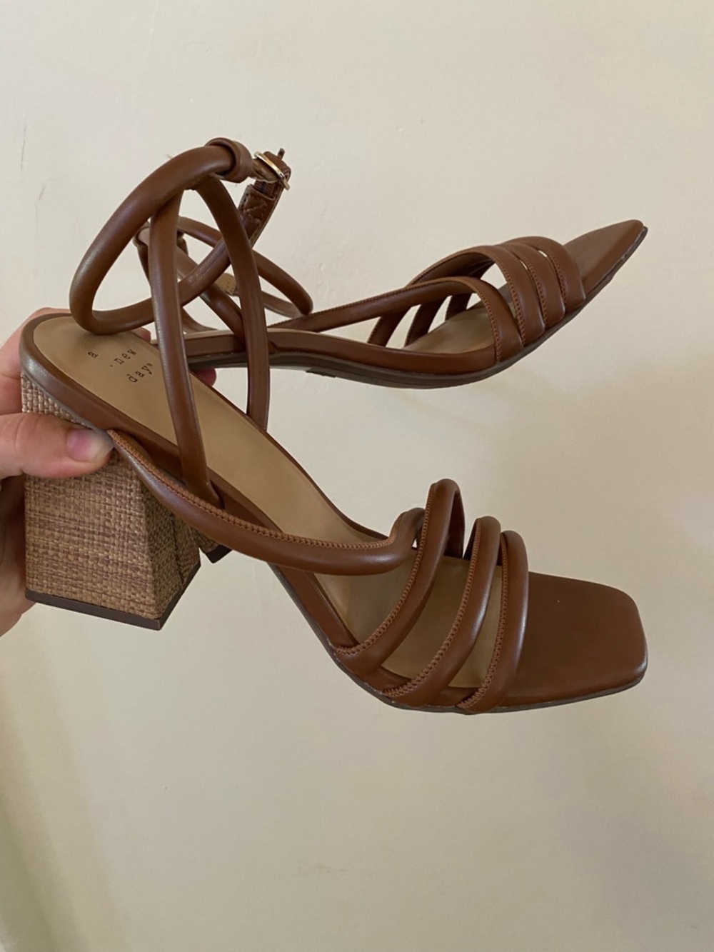 A New Day Brown Strappy Block Heel Sandals Square Toe Raffia Heel Size 11